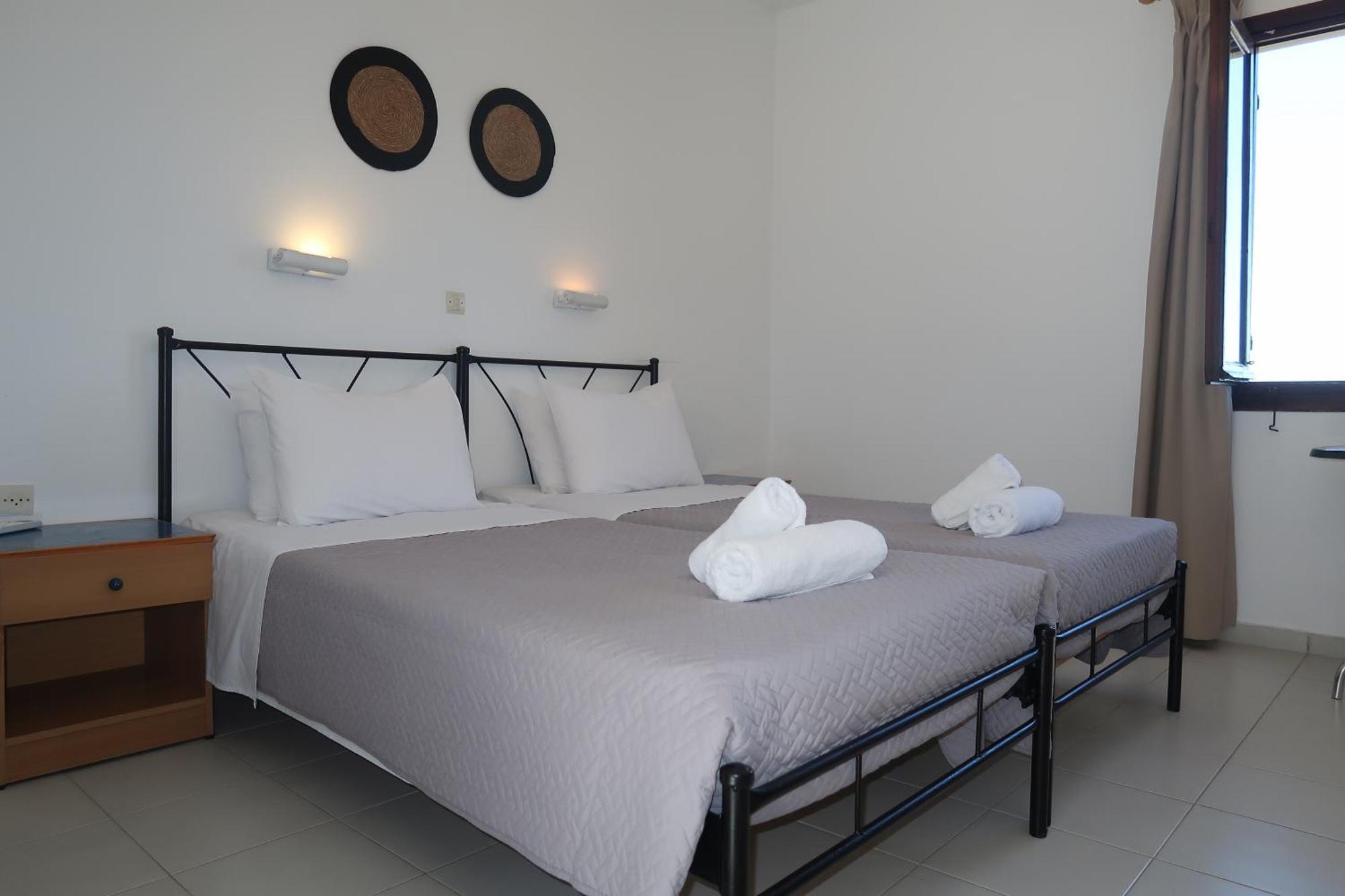 Aphrodite White Studios Lindos Bagian luar foto